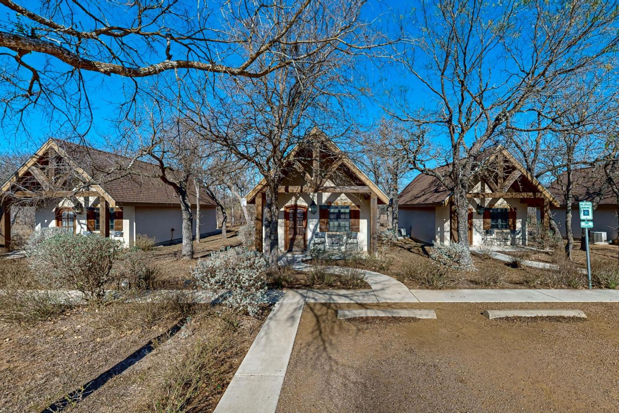 Messina Hof Hill Country Villa Blumenthal Стая снимка