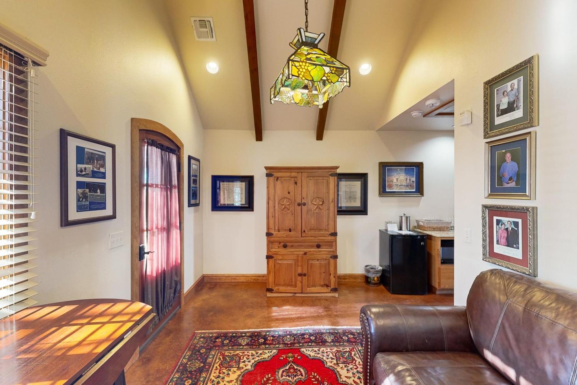 Messina Hof Hill Country Villa Blumenthal Екстериор снимка